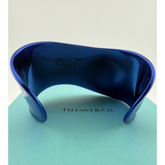 RARE Tiffany & Co. Limited Edition Blue Elsa Peretti Bone Cuff, Small Motif - Picture 10 of 10
